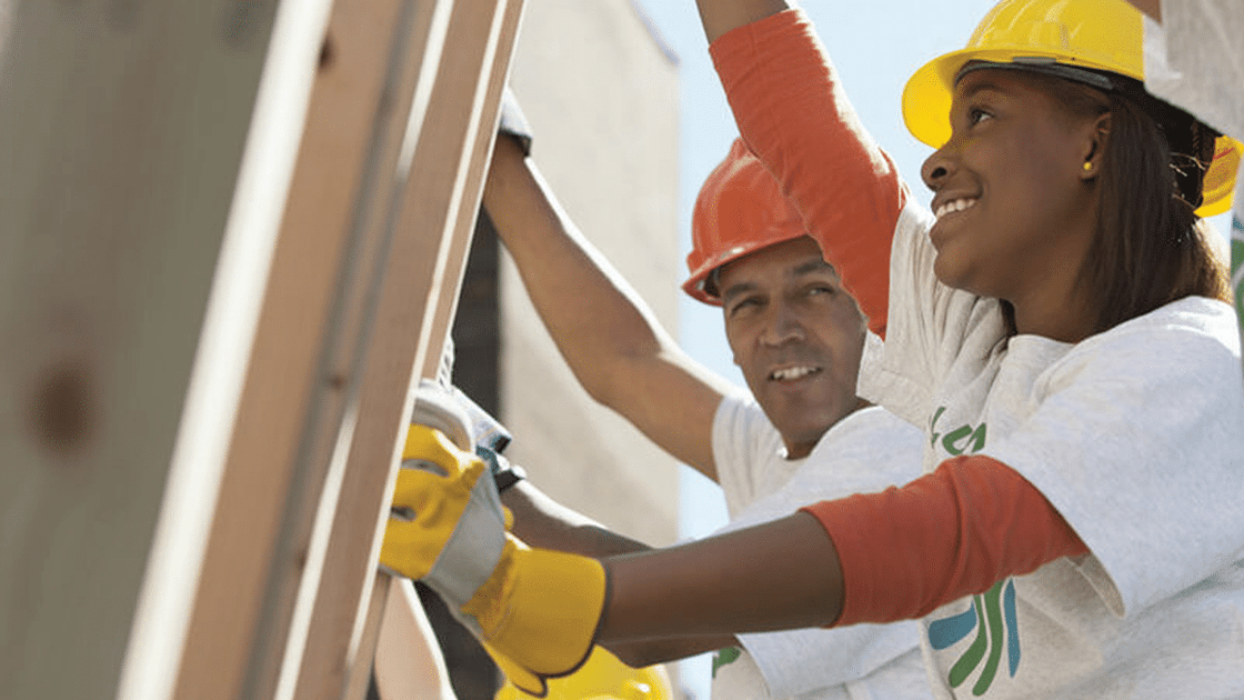 Chortek-Feature-Volunteer-Builders-794