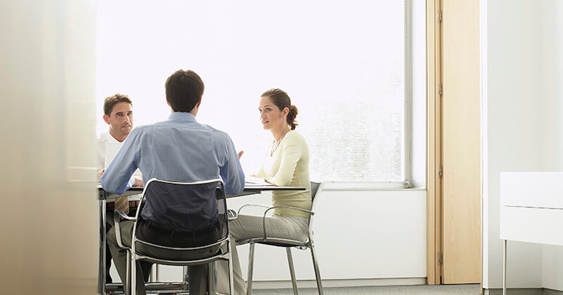 Chortek-Social-Team-meeting-in-office-537